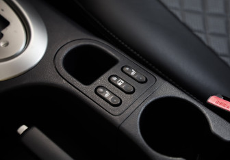 Подержанный автомобиль Nissan Qashqai 2012 года (17 фото)