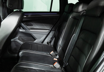 Подержанный автомобиль Volkswagen Tiguan 2020 года (10 фото)