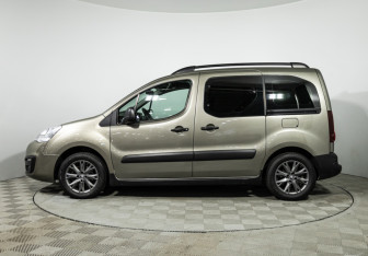 Подержанный автомобиль Citroen Berlingo 2017 года (8 фото)