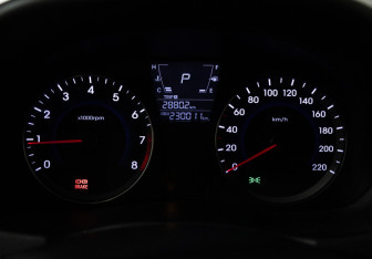 Подержанный автомобиль Hyundai Solaris Sedan 2012 года (12 фото)