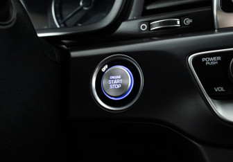 Подержанный автомобиль Hyundai Sonata 2018 года (17 фото)