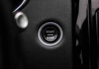 Подержанный автомобиль Land Rover Discovery 2017 года (15 фото)