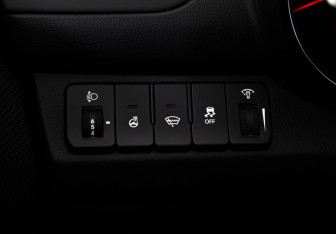 Подержанный автомобиль Kia Rio Sedan 2012 года (18 фото)