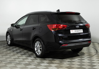 Подержанный автомобиль Kia Ceed Wagon 2018 года (7 фото)