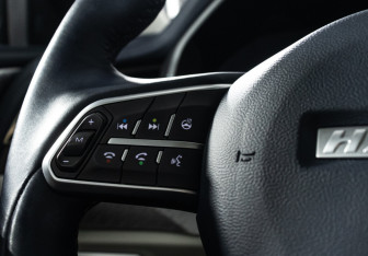 Подержанный автомобиль Haval F7 2023 года (21 фото)