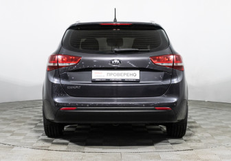 Подержанный автомобиль Kia Ceed Wagon 2015 года (6 фото)