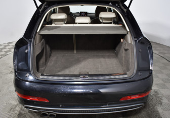 Подержанный автомобиль Audi Q3 2013 года (19 фото)