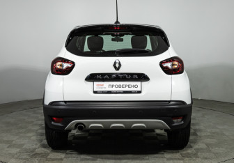 Подержанный автомобиль Renault Kaptur 2021 года (6 фото)