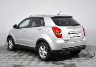 Подержанный автомобиль SsangYong Actyon 2011 года (7 фото)