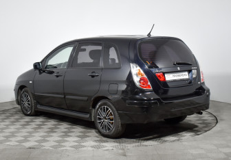 Подержанный автомобиль Suzuki Liana Wagon 2006 года (7 фото)