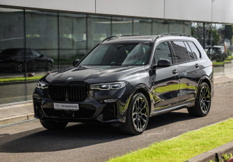 Подержанный автомобиль BMW X7 2019 года (3 фото)