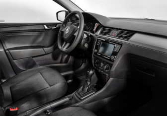 Подержанный автомобиль Skoda Rapid Liftback 2019 года (12 фото)