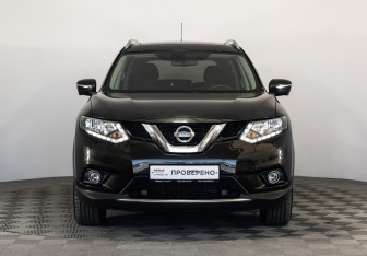 Подержанный автомобиль Nissan X-Trail 2016 года (2 фото)