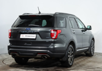 Подержанный автомобиль Ford Explorer 2018 года (2 фото)