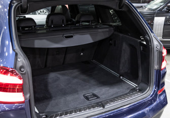 Подержанный автомобиль BMW X3 2018 года (31 фото)