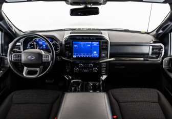 Подержанный автомобиль Ford F-150 2021 года (11 фото)