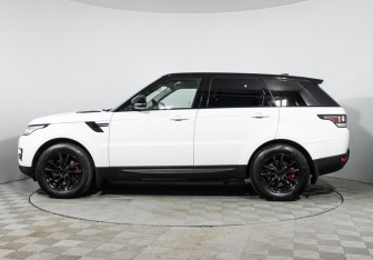 Подержанный автомобиль Land Rover Range Rover Sport 2017 года (8 фото)