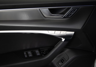 Подержанный автомобиль Audi A6 Sedan 2019 года (22 фото)
