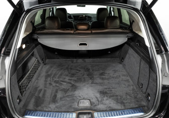 Подержанный автомобиль Mercedes-Benz GLE 2022 года (25 фото)