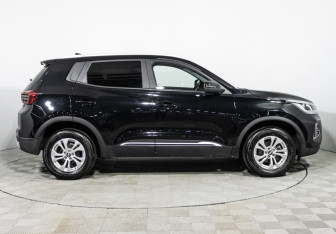 Подержанный автомобиль Chery Tiggo 4 Pro 2024 года (4 фото)
