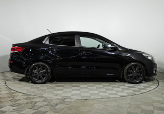 Подержанный автомобиль Kia Rio Sedan 2016 года (4 фото)