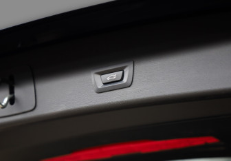 Подержанный автомобиль BMW X1 2019 года (29 фото)