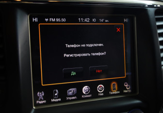 Подержанный автомобиль Jeep Grand Cherokee 2014 года (17 фото)