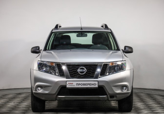Подержанный автомобиль Nissan Terrano 2019 года (2 фото)