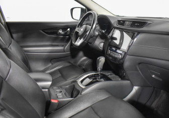 Подержанный автомобиль Nissan Qashqai 2020 года (13 фото)