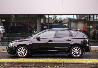 Подержанный автомобиль Mazda 3 Hatchback 2008 года (9 фото)