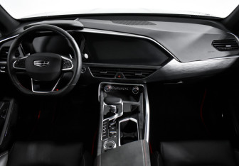 Подержанный автомобиль Geely Tugella 2023 года (11 фото)