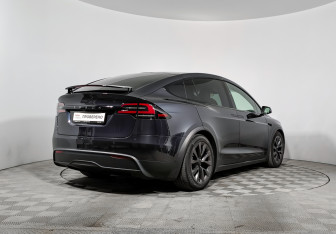 Подержанный автомобиль Tesla Model X 2023 года (5 фото)