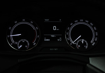 Подержанный автомобиль Skoda Rapid Liftback 2020 года (12 фото)