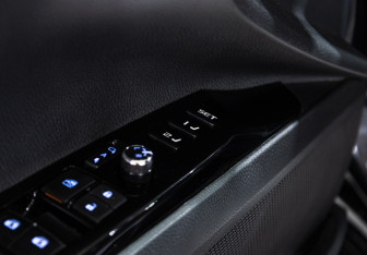 Подержанный автомобиль Toyota Camry Sedan 2020 года (27 фото)