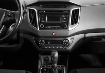 Подержанный автомобиль Hyundai Creta 2018 года (14 фото)