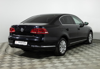 Подержанный автомобиль Volkswagen Passat Sedan 2011 года (5 фото)