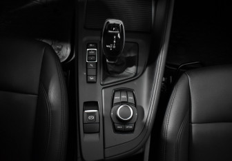 Подержанный автомобиль BMW X1 2021 года (11 фото)