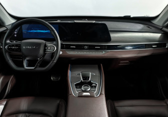 Подержанный автомобиль Chery Tiggo 8 Pro Max 2023 года (17 фото)