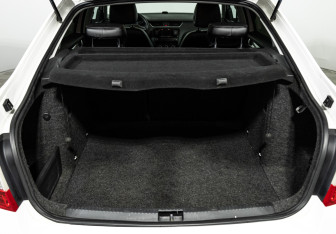 Подержанный автомобиль Skoda Octavia Liftback 2015 года (16 фото)