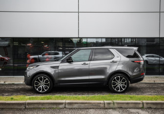 Подержанный автомобиль Land Rover Discovery 2019 года (9 фото)
