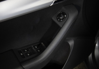 Подержанный автомобиль Skoda Octavia Liftback 2014 года (16 фото)