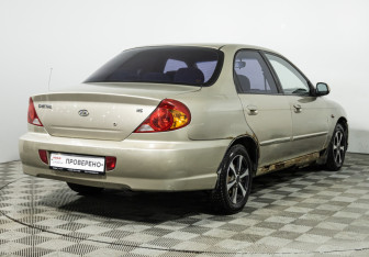 Подержанный автомобиль Kia Spectra Sedan 2007 года (5 фото)