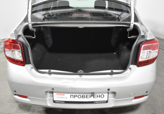 Подержанный автомобиль Renault Logan Sedan 2014 года (17 фото)