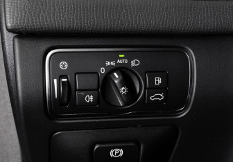 Подержанный автомобиль Volvo XC60 2016 года (18 фото)