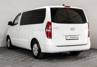 Подержанный автомобиль Hyundai H-1 2020 года (7 фото)