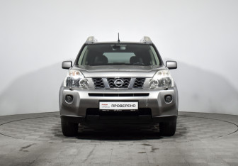 Подержанный автомобиль Nissan X-Trail 2007 года (2 фото)