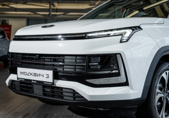 Новый Москвич 3 2024 (5 фото)