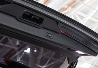 Подержанный автомобиль BMW X5 2015 года (32 фото)