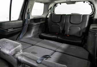 Подержанный автомобиль Nissan Pathfinder 2010 года (22 фото)