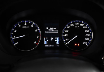 Подержанный автомобиль Mitsubishi Outlander 2022 года (19 фото)